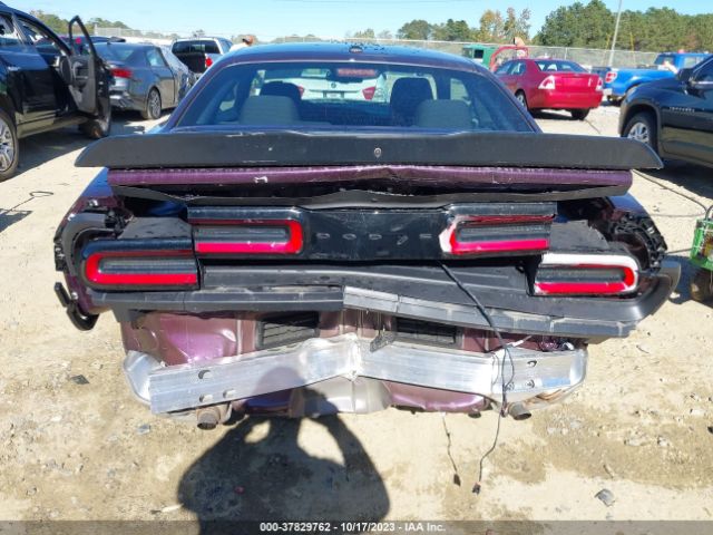 2C3CDZJG3NH218961 Dodge Challenger Gt