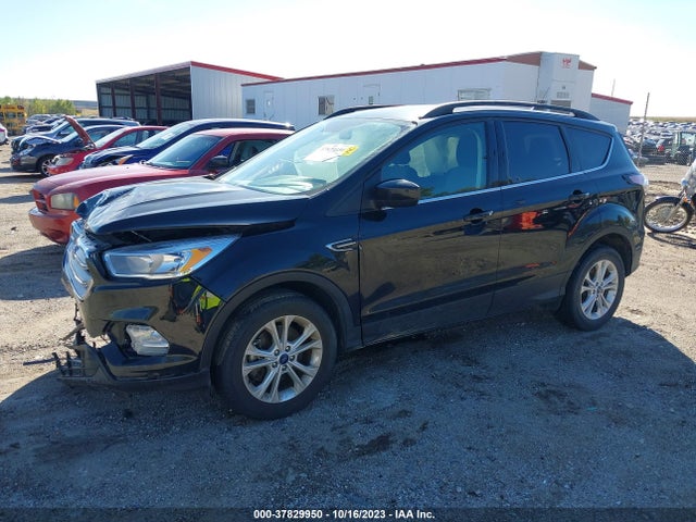 Ford ESCAPE SE 2018 1FMCU9GD5JUC19332 Image 2