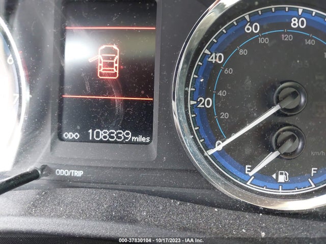 2018 TOYOTA COROLLA LE VIN: 2T1BURHE1JC975857