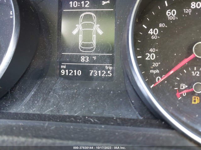 1VWAT7A33HC016858 Volkswagen Passat 1.8t S