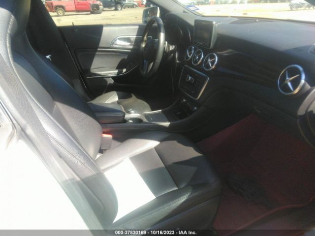 2014 MERCEDES-BENZ CLA 250 WDDSJ4EB6EN029641 Photo 4