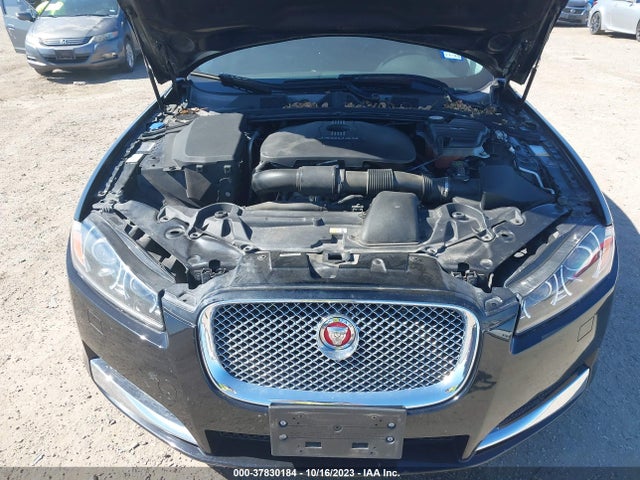 2014 JAGUAR XF SAJWA0ES6EPU29726 Photo 9