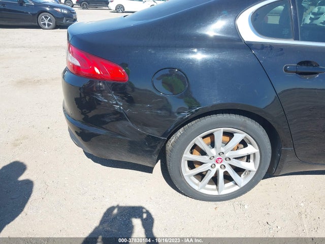 2014 JAGUAR XF SAJWA0ES6EPU29726 Photo 5