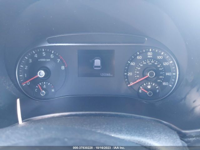 KNDJ23AU8L7121789 KIA SOUL LX