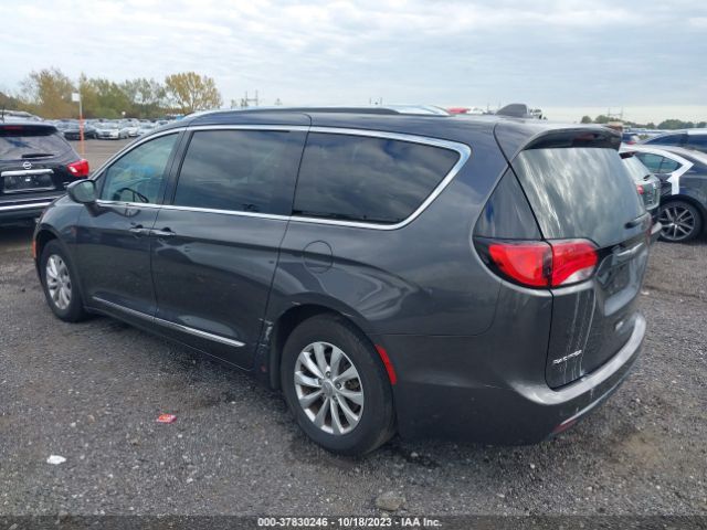 2018 CHRYSLER PACIFICA 2C4RC1BG3JR123846 Photo 2