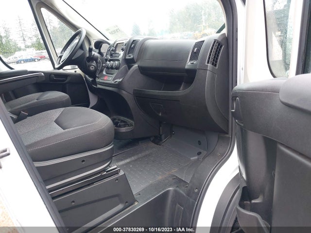 3C6TRVBG1KE524270 RAM Promaster Cargo Van