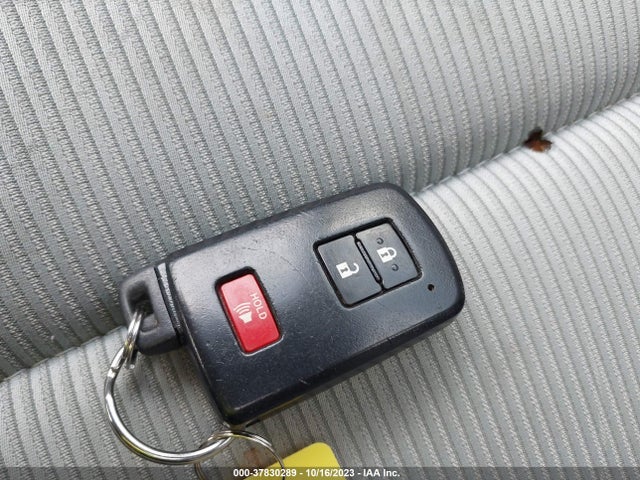 Toyota Prius C One/three/two/four 2014 JTDKDTB31E1059842 Image 11