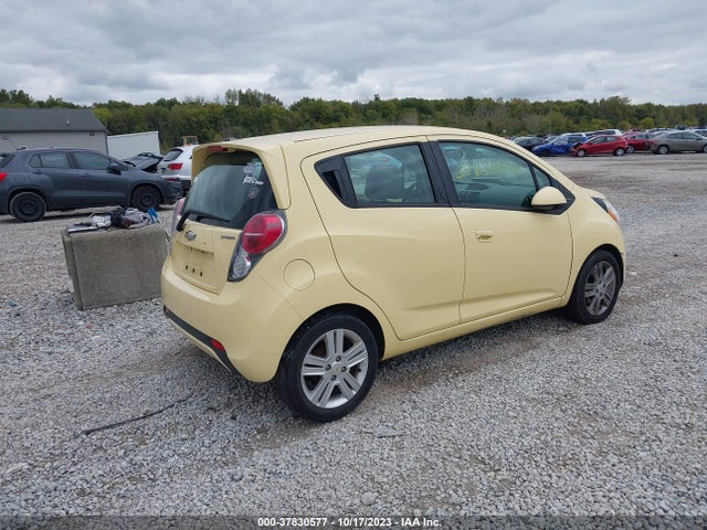 Chevrolet Spark Lt 2014 KL8CD6S98EC489651 Image 4