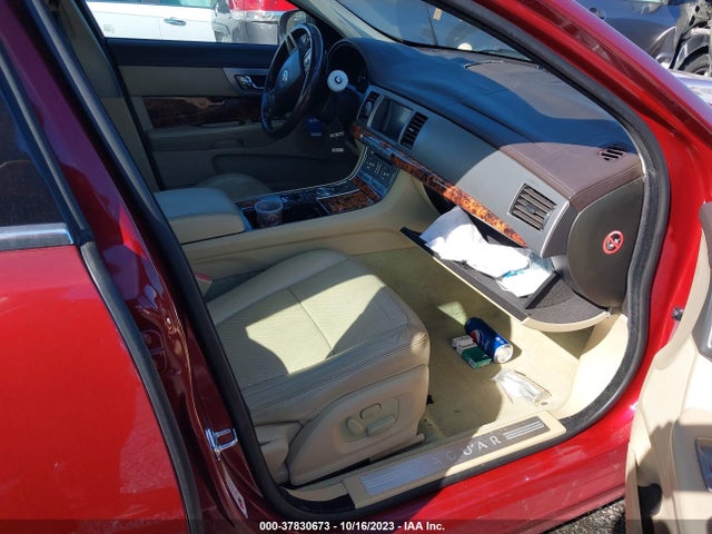2010 JAGUAR XF SAJWA0GB2ALR64065 Photo 4