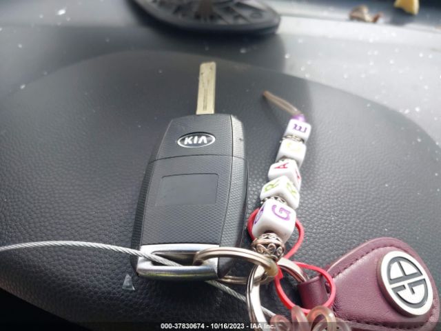 KNDJN2A25E7046603 KIA Soul Base