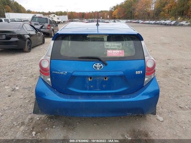 Toyota Prius C One/three/two/four 2014 JTDKDTB33E1569965 Image 16
