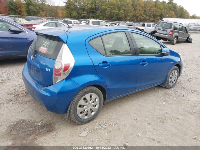 2014 TOYOTA PRIUS C JTDKDTB33E1569965 Photo 3
