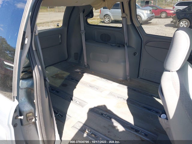 2006 CHRYSLER TOWN & COUNTRY SWB VIN: 1A4GP45R56B628653