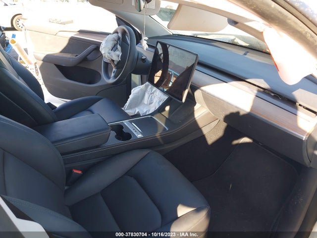 7SAYGDEE9NA015924 Tesla Model Y Long Range Dual Motor All-wheel Drive
