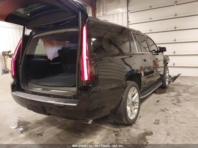 Chevrolet Suburban Premier 2019 1GNSKJKC2KR111333 Image 4