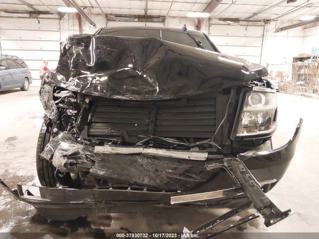 Chevrolet Suburban Premier 2019 1GNSKJKC2KR111333 Image 6