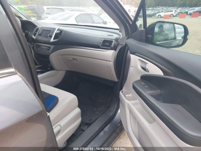 5FNYF5H1XJB024952 Honda PILOT LX