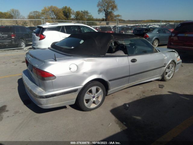 2003 SAAB 9-3 YS3DF78K537007111 Photo 3