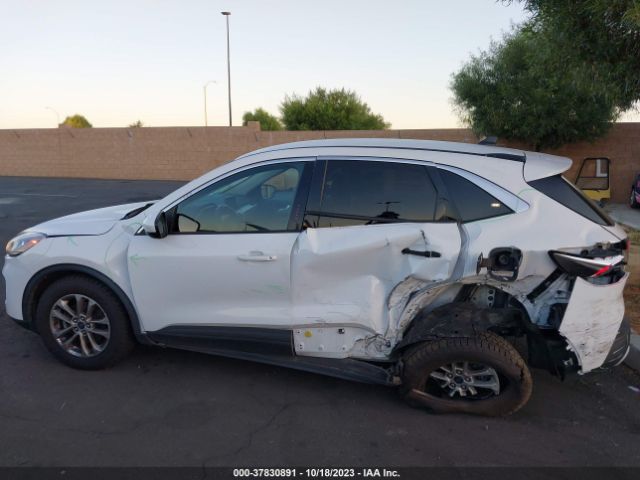 1FMCU9G60LUB05937 Ford ESCAPE SE