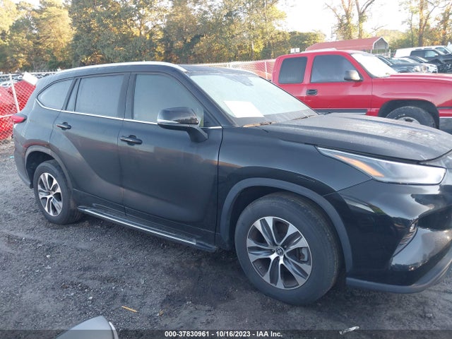 Toyota Highlander Xle 2022 5TDGZRAH3NS128461 Image 13