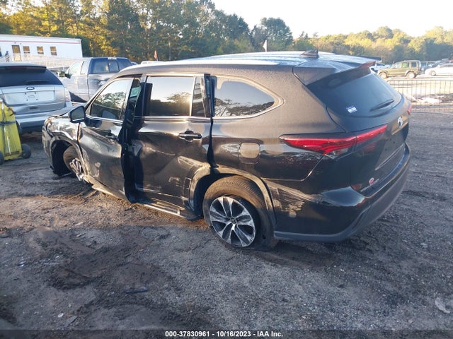 Toyota Highlander Xle 2022 5TDGZRAH3NS128461 Image 3