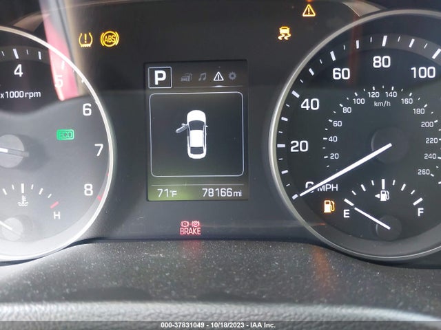 Hyundai ELANTRA SEL 2018 5NPD84LF9JH301548 Image 16