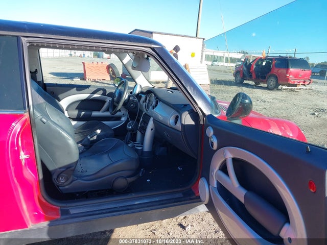 2002 MINI COOPER HARDTOP WMWRC334X2TC38132 Photo 4
