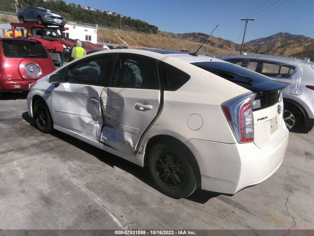 Toyota Prius Four/five/three/one/two 2014 JTDKN3DU6E1753638 Image 3