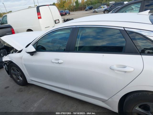 5XXG14J25NG084339 KIA K5 LXS