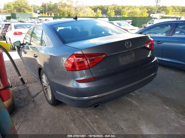 1VWBT7A35GC024527 Volkswagen Passat 1.8t Se W/technology