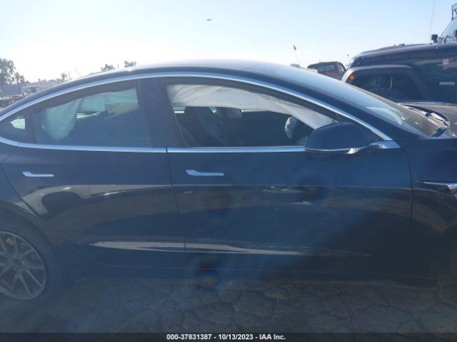 5YJ3E1EA2KF399228 Tesla Model 3 Range