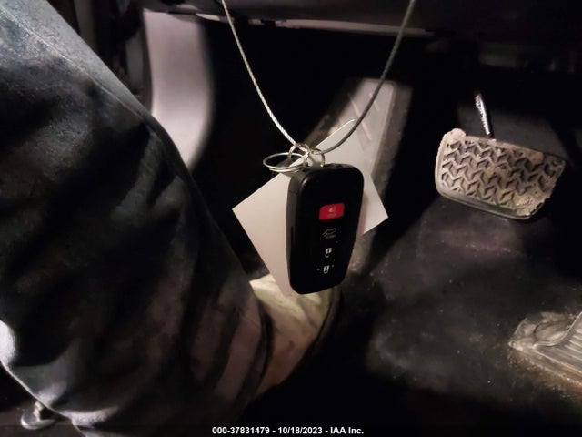2019 TOYOTA RAV4 HYBRID XLE VIN: JTMRWRFV7KD010517