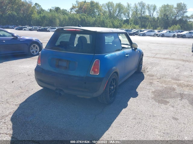 2006 MINI COOPER HARDTOP WMWRE33546TN26802 Photo 3