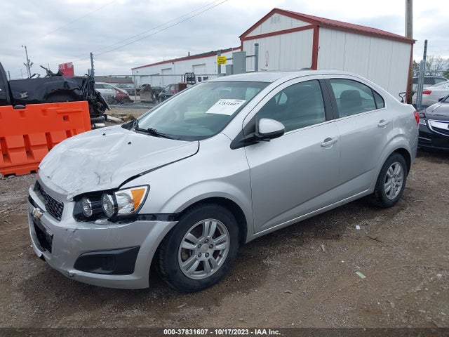 Chevrolet SONIC LT 2016 1G1JC5SH5G4110954 Image 2
