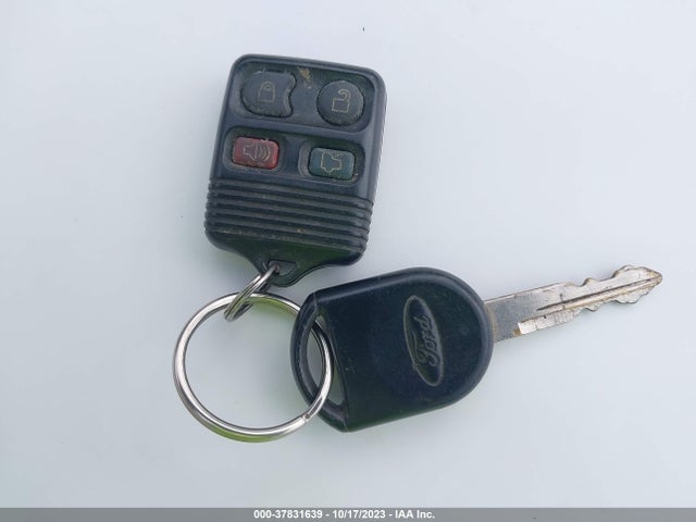 2007 FORD FOCUS 1FAFP31N97W153121 Photo 10