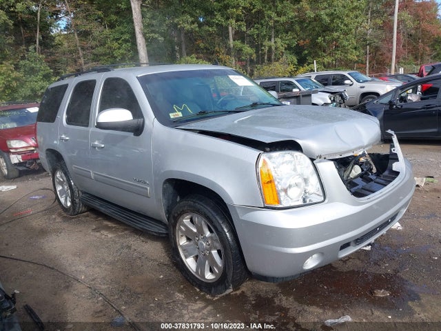 2014 1GKS1CE04ER221172 main image