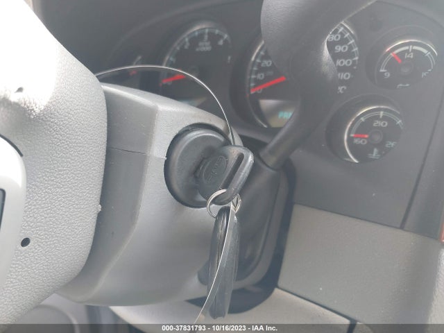 GMC YUKON SLT 2014 1GKS1CE04ER221172 Image 11