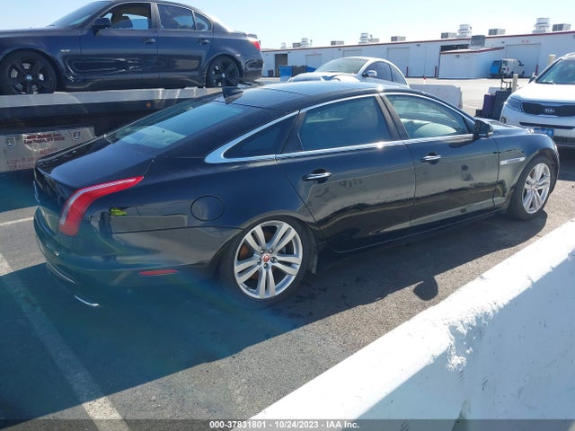 2016 JAGUAR XJ SAJWA2G78G8W01353 Photo 3