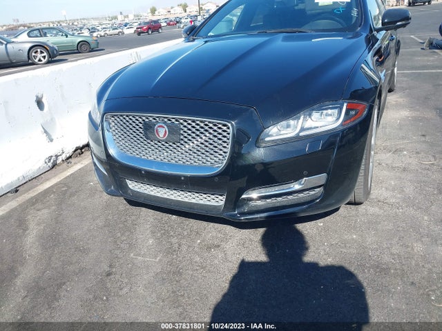 2016 JAGUAR XJ SAJWA2G78G8W01353 Photo 5