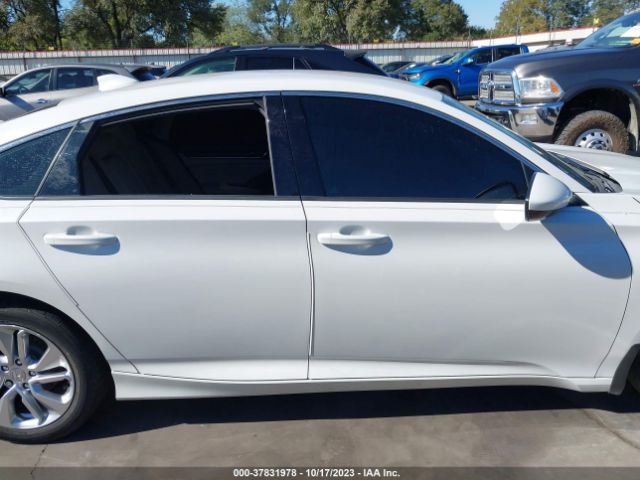 1HGCV1F11KA054071 Honda Accord Sedan Lx 1.5t