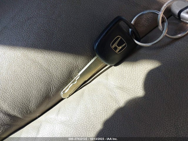 2003 HONDA ODYSSEY EX-L VIN: 5FNRL18943B065107