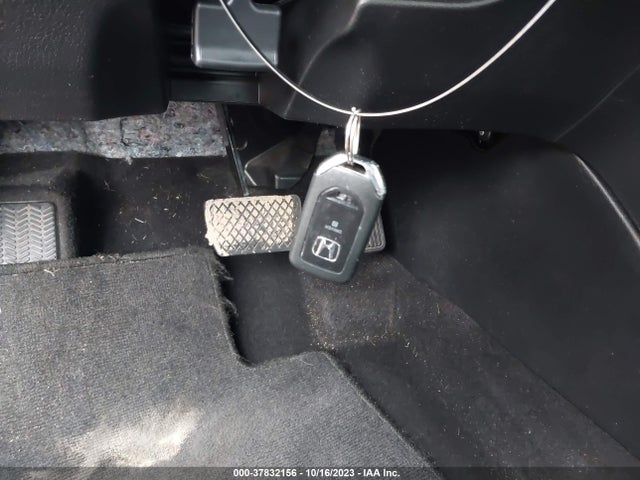 2016 HONDA ACCORD SEDAN EX-L VIN: 1HGCR3F83GA032142