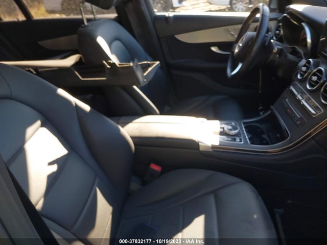 2019 MERCEDES-BENZ GLC GLC 300 VIN: WDC0G4KB2KF488928