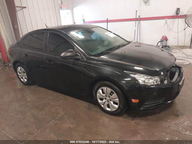 2014 1G1PA5SHXE7409397 main image