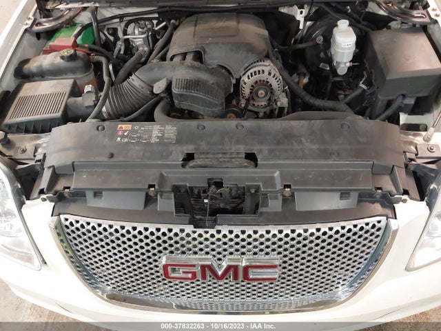 2013 GMC YUKON XL DENALI VIN: 1GKS2MEF2DR253608
