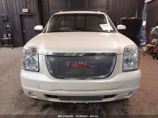 2013 GMC YUKON XL DENALI VIN: 1GKS2MEF2DR253608