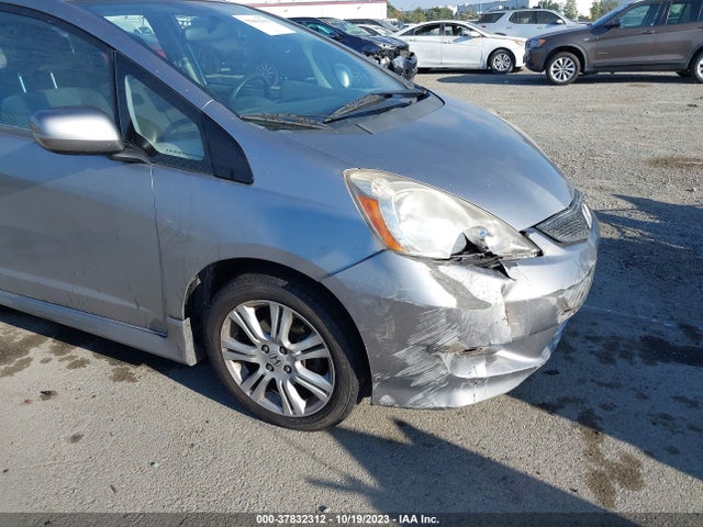 2010 HONDA FIT SPORT VIN: JHMGE8H43AS018096