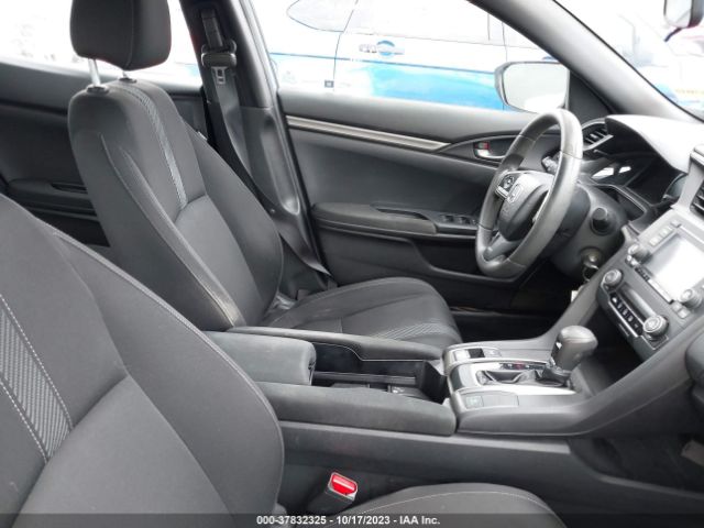 SHHFK7H22JU201211 Honda Civic Hatchback Lx