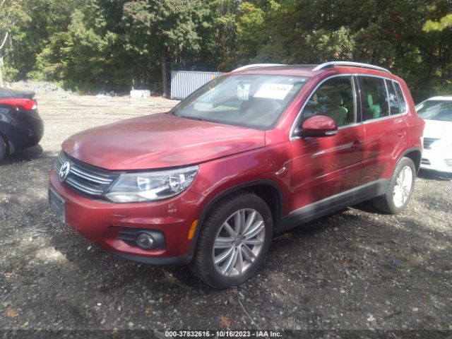 WVGAV7AX1FW097673 Volkswagen TIGUAN SE