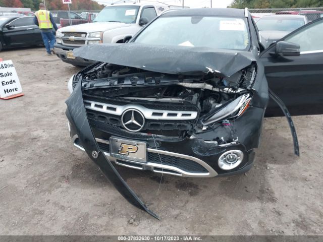 WDCTG4GBXJJ454057 Mercedes-Benz Gla Gla 250